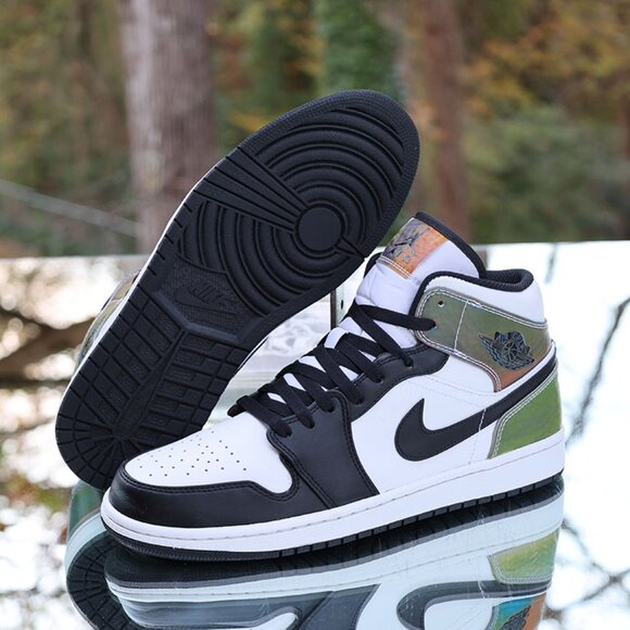 Air Jordan 1 Mid Heat Reactive - Picture 6 of 15